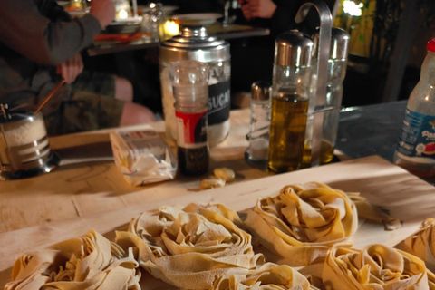 Spanish Steps - Pasta Class with wine and tiramisù Spanish Steps - Pasta&tiramisù cooking class