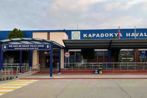 Cappadocia: Airport Transfer Nav(Nevşehir) & ASR(Kayseri) Nevşehir Airport To Cappadocia Shared Transfer