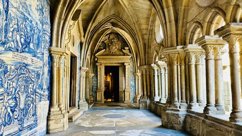 Porto Cathedral Guided Tour with Entrance Tickets