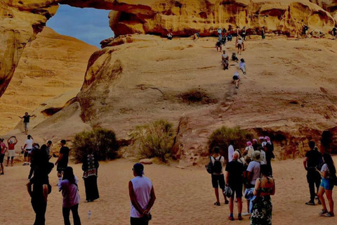 Wadi Rum: Full-Day Jeep Tour with Bedouin Dinner and Cave