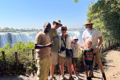 Victoria Falls: Scenic and Culture Tour with Boma Dinner