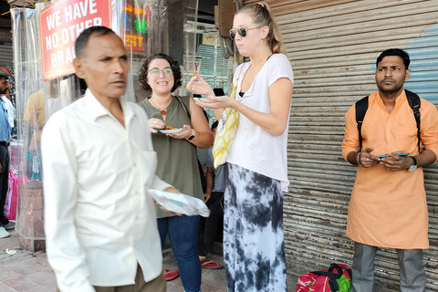 From Spice Box to Jewelry Box: Old Delhi Market Adventure Tour Without Pick-up & Drop-off (Meet at Starting Point)