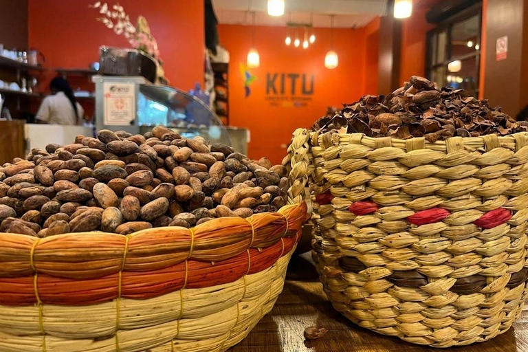 Quito: Immersive Historic Center, Sightseeing Tour, and Cocoa Food Tasting Quito: Immersive Historic Center, Sightseeing Tour, and Cocoa Tasting
