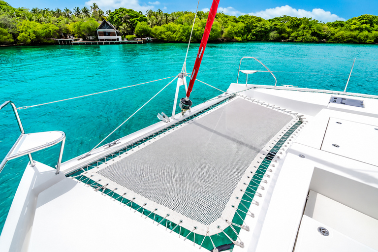 Cartagena: Private Luxury Catamaran Charter by Duration Barú Island Premium Escape • 6H