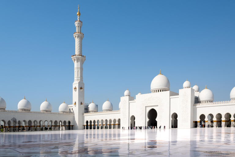 Explore Abu Dhabi: 2-Day Cultural Journey from DubaiShared Tour in Spanish