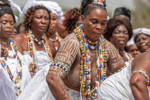 En el Corazón de la Magia : Festivales Vudú de Benín y Togo