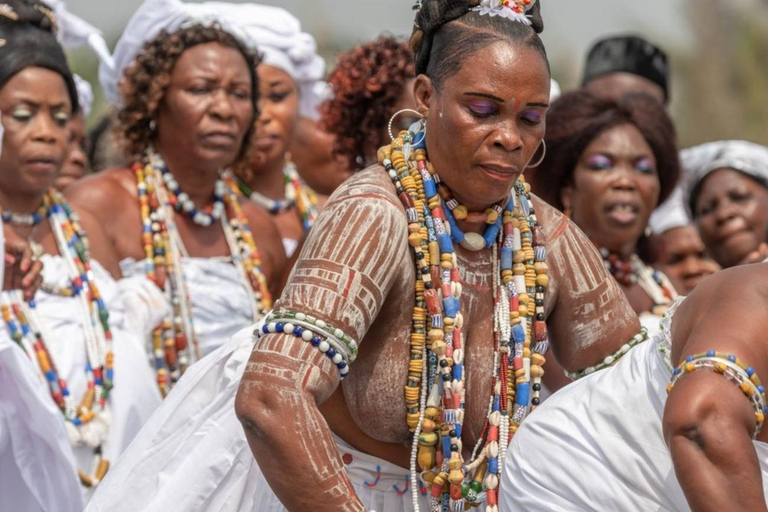 En el Corazón de la Magia : Festivales Vudú de Benín y Togo