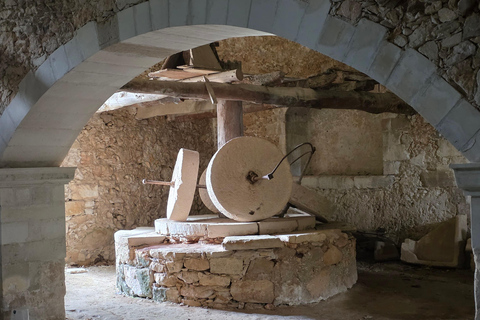 Chania: Private Wine & Olive Oil Tasting with Village Tour