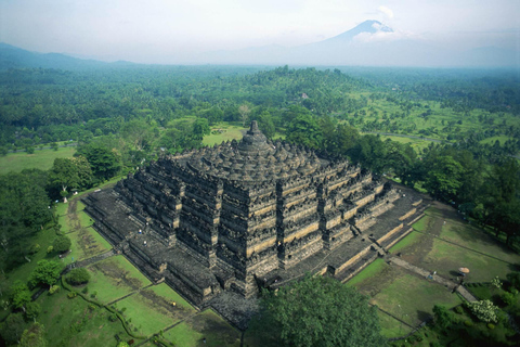 Tour di Borobudur: garantisce l&#039;ascesa in cima alla struttura del tempio