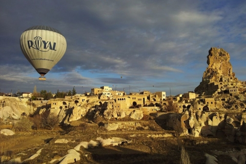 Capadocia: tour en globo aerostático Royal Queen al amanecer