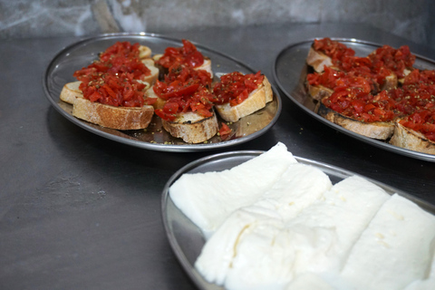 Naples: Neapolitan Pizza and Tiramisu Cooking Class