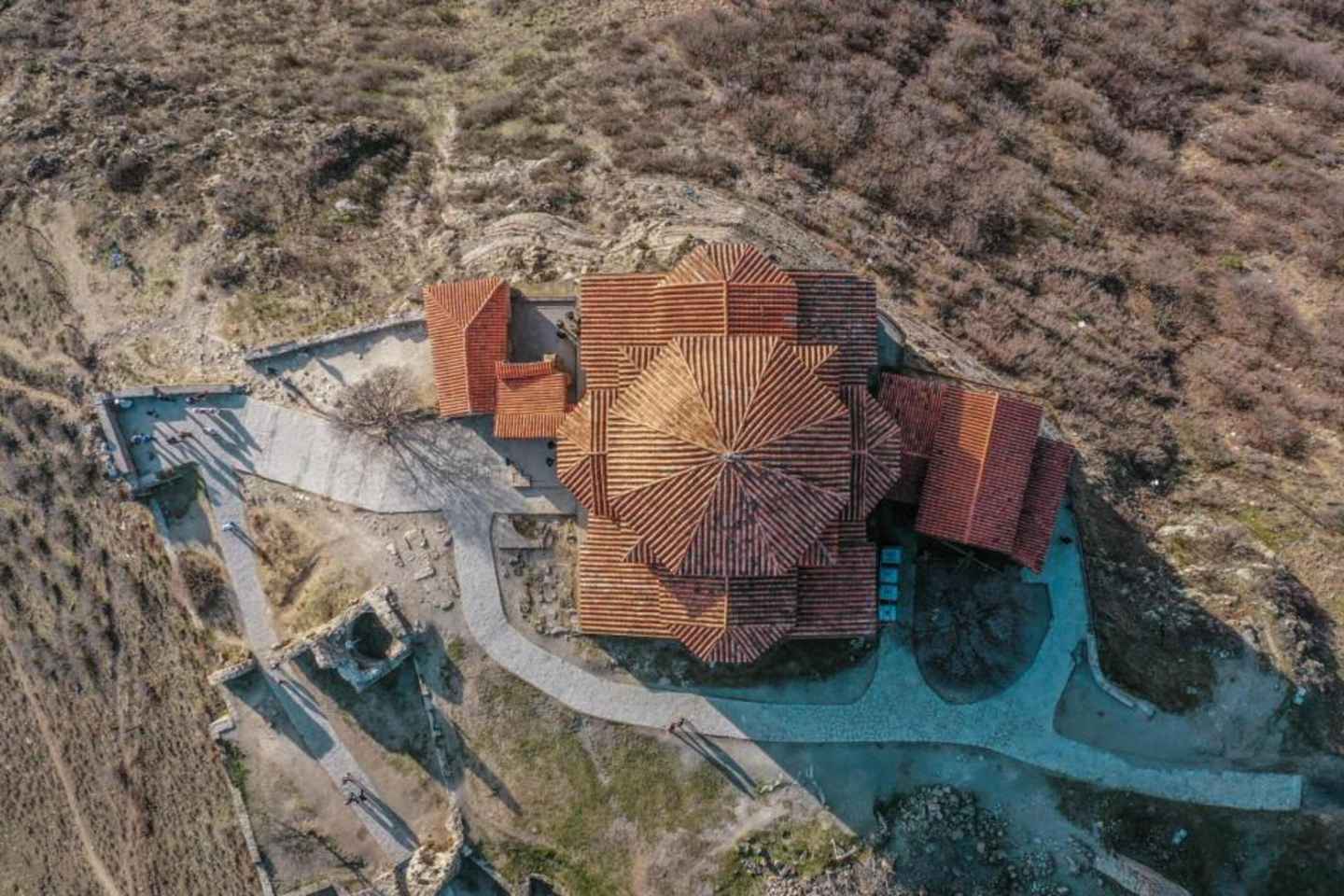 From Tbilisi: Mtskheta, Jvari, Svetitskhoveli, & Samtavro