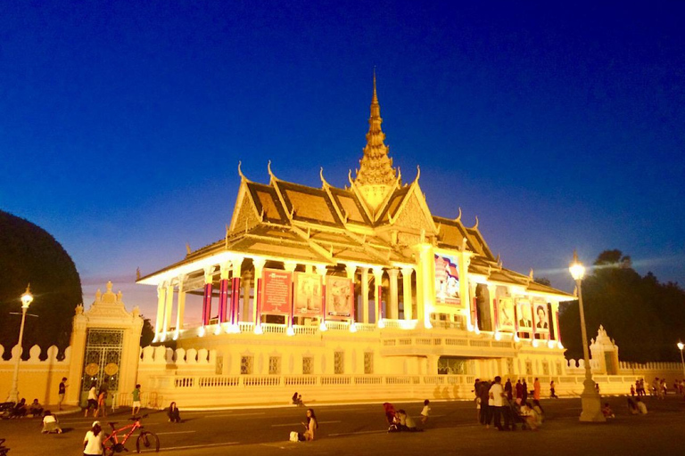 Phnom Penh: 10 Iconic Evening City Highlights by Tuk-Tuk