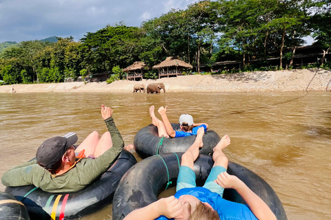 Chiangmai Ganztagestour - Trekking, Wasserfall & Tubing