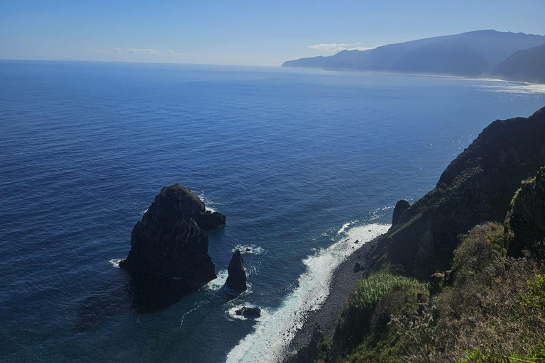 Madera: wycieczka jeepem z tyrolką, huśtawką i wulkanicznymi basenamiMadera: wycieczka jeepem z tyrolką, huśtawką i basenami wulkanicznymi