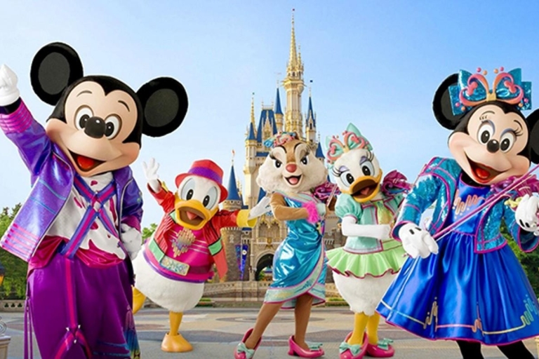 Private Transfer from Shanghai Pudong Airport to Disneyland 1-Way Private Transfer