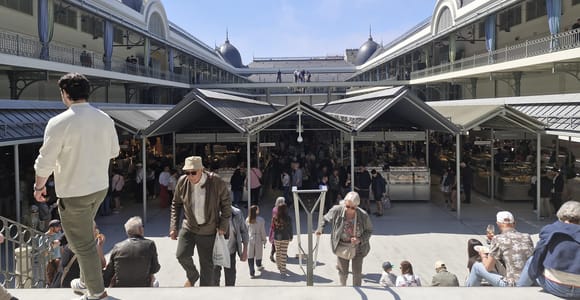Porto: Guided Walking Tour with Local Guide