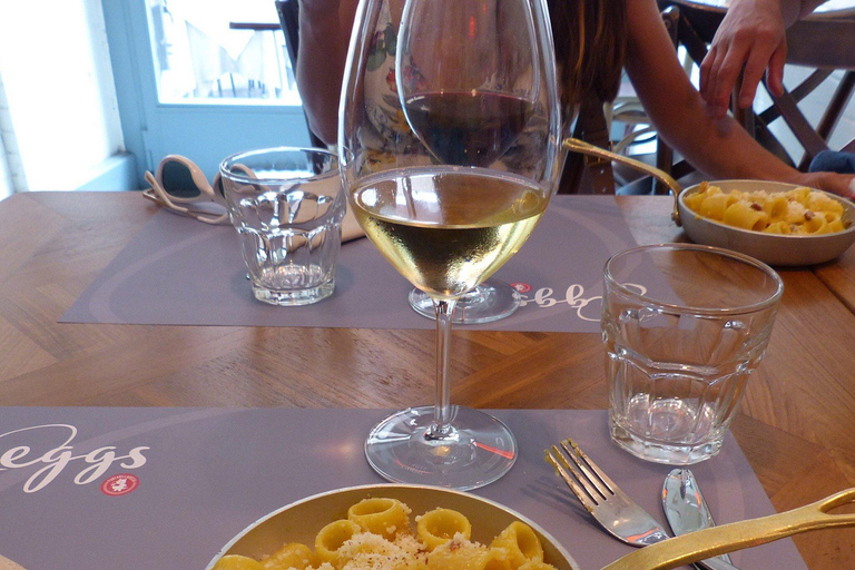 Roma Trastevere: Un tour gastronomico con pasto completo con un abitante del luogoRoma Trastevere: Un tour gastronomico completo con un abitante del luogo