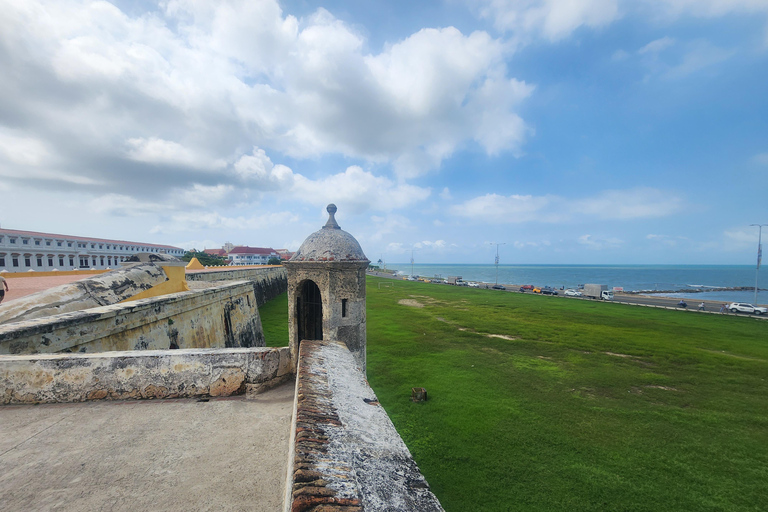 Cartagena und Getsemaní: Spaziergang durch verborgene Geschichte und LebensartCartagena und Getsemaní: Spaziergang durch verborgene Geschichte und Leben