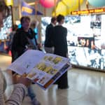 Tour interattivo per famiglie attraverso la mostra Nachrichten - News