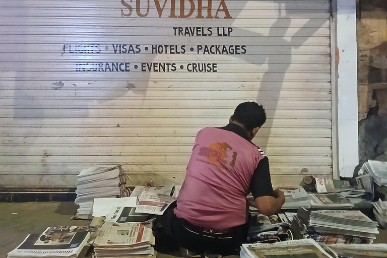 Mumbai: Before the City Roars - Watch Mumbai Wake Up Private Tour with Pick up and Drop