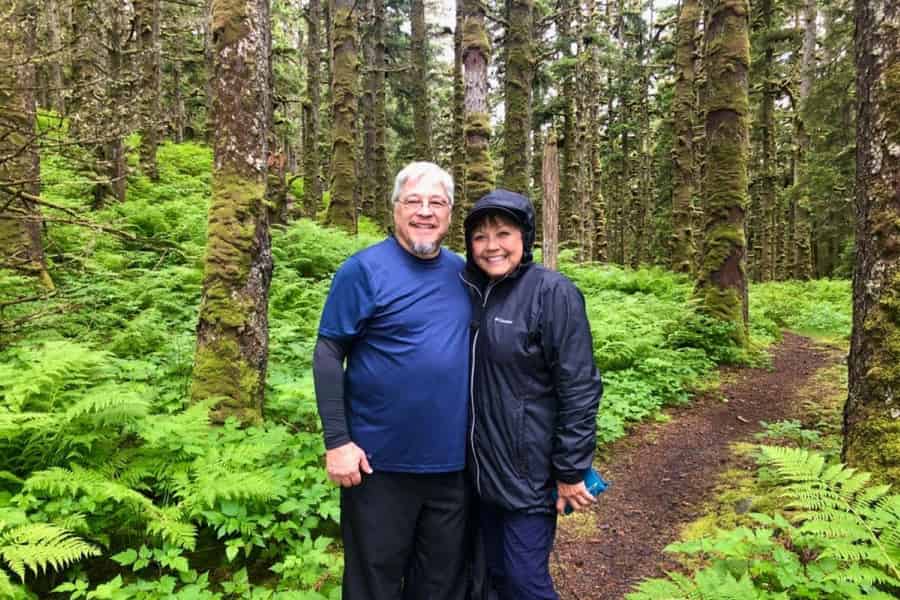 Kodiak: Regenwaldwanderung mit Naturführer. Foto: GetYourGuide Kodiak: Regenwaldwanderung mit Naturführer. Foto: GetYourGuide