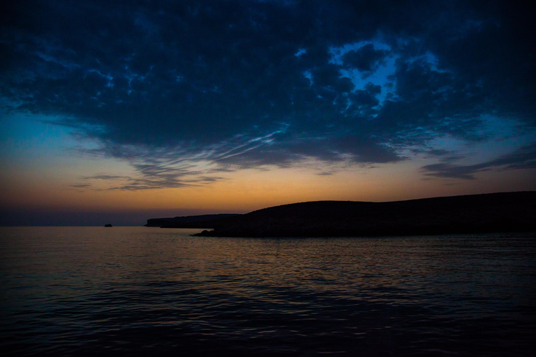 Lampedusa: Sunset with Aperitif, Night Baths and Dinner