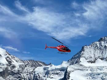 Exclusive helicopter-tour for 4 people to the Swiss Alps