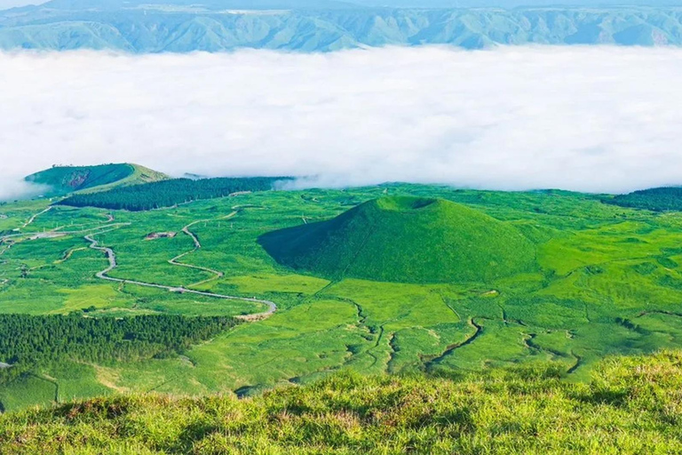Fukuoka: Mt. Aso Volcano, Kusasenri & Grasslands Day Tour 7:40 Hakata Station Chikushi Exit Lawson Meetup
