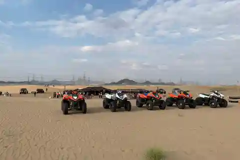 Jeddah: Morgendliche Wüstensafari mit Quad Bike Tour