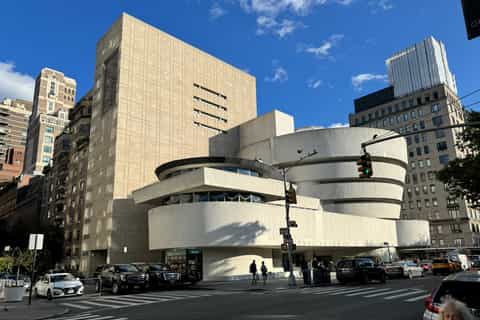 Upper East Side NYC architecture walking tour near The Frick Collection