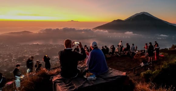 From Uluwatu: Mt Batur Sunrise Hike & Hot Spring + Breakfast