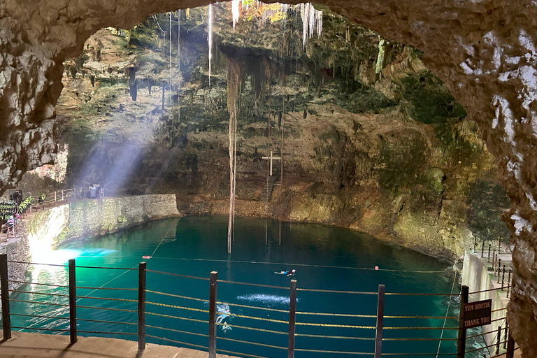 Excursão às ruínas de Chichen Itza e Ek Balam + Cenote com almoçoPartida de Tulum