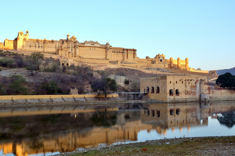 Von Delhi: Jaipur Rundreise mit dem Auto oder dem Superschnellzug.Jaipur Tagestour nur mit Guide