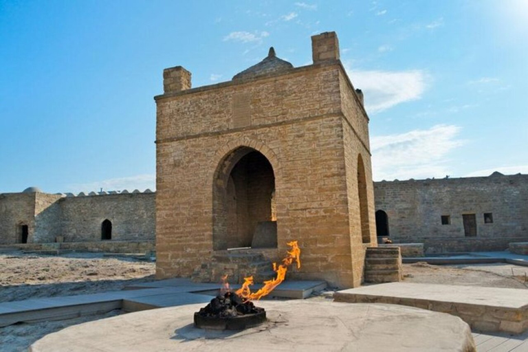 Baku: Gobustan, Vulcani di Fango, Monte Ardente e Tempio del FuocoTour di gruppo di Gobustan e Absheron (con servizio di prelievo e rientro)