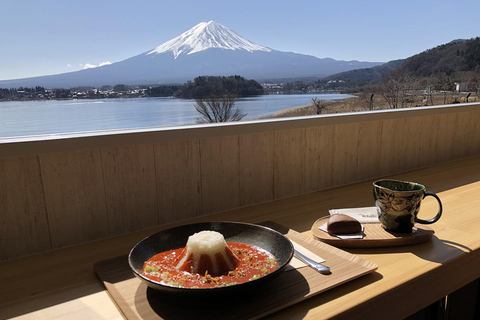 Von Tokio: Fuji-Gebiet - FujiQ - Kawaguchiko-See - Chureito-Pagode