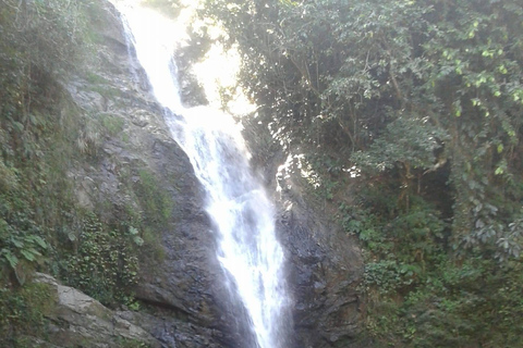 Fidżi: Wycieczka do wodospadu Biausevu i na piaszczyste wydmy Sigatoka