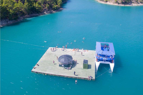 Lado: Excursión en Barco por el Lago Verde, Natación y Presa de OymapinarExcursión Lateral Cabrıo Mıx+Paseo en Barco