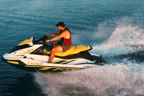 Chicago: North Avenue Beach Jet Ski Rental with Skyline View