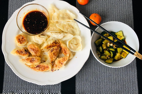 Dumplings-kurs online för CNY Perfekt för teambuildingPrivat klass