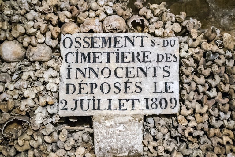 Paris : Visite des catacombes à accès restreint