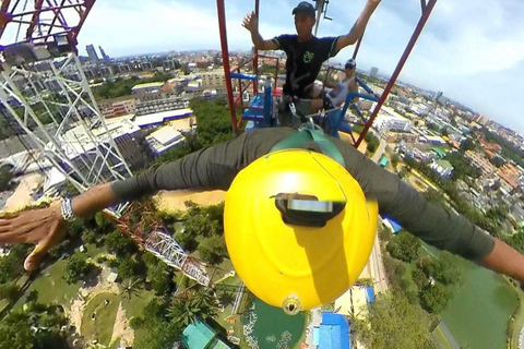 Pattaya: Tallest 60m Bungy Jump in Thailand over the Lake