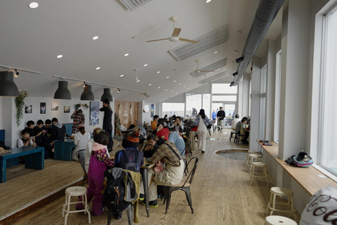 Nagoya: Takasu Snow Park Ski & Snowboard Day Trip Nagoya : Include bus fare & admission to "YUKINOS"