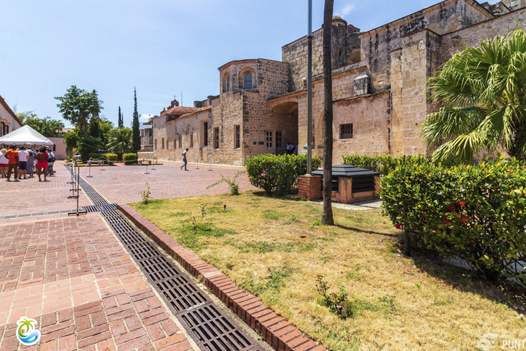 De Punta Cana: City Tour em Santo Domingo com almoço