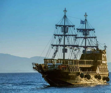 From Kos: Pserimos Island Pirate Boat Cruise with Lunch