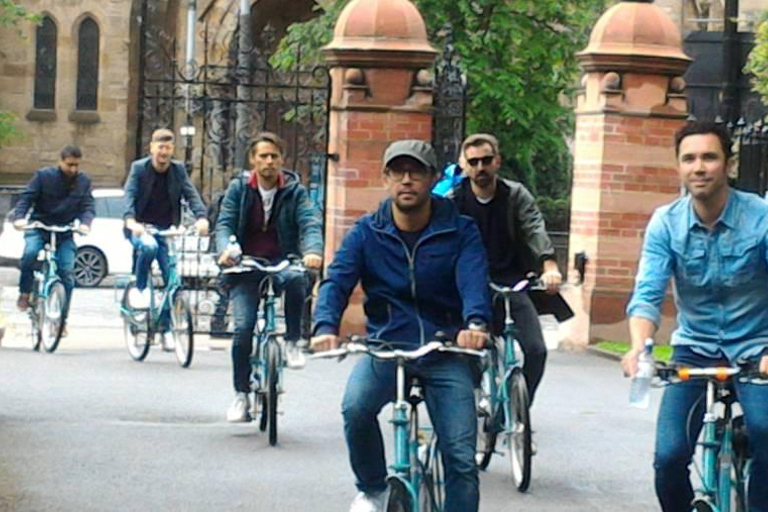 Glasgow: City, Green spaces and Clyde Bridges Bike TourGlasgow: Green spaces and Clyde Bridges Bike Tour