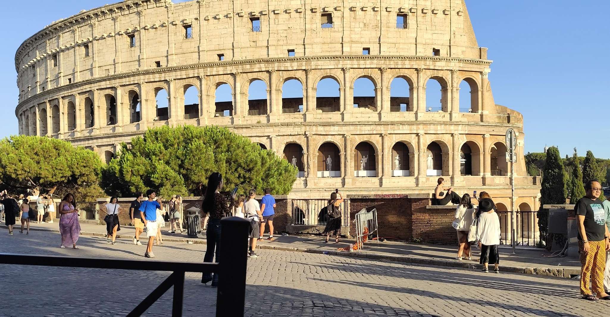 Rome: Colosseum, Palatine Hill, & Roman Forum Walking Tour