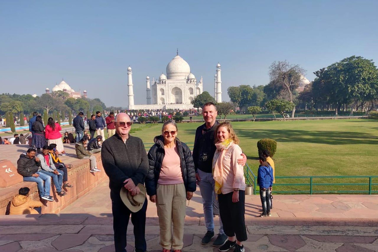 De Délhi: Excursão ao Taj Mahal ao nascer do sol com conservação de elefantesTour guiado apenas com motorista e guia