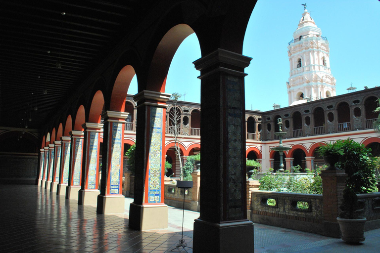 Lima: 360° panoramic bus |History , Art |