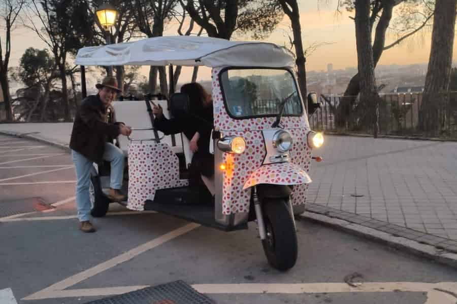 Madrid: Stadtführung - 6 Plätze privates ökologisches Tuk Tuk. Foto: GetYourGuide